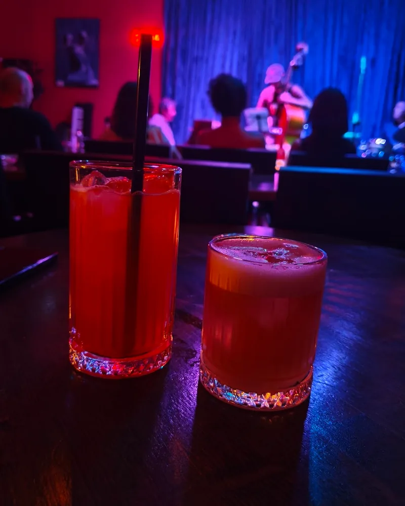 Cocktails on a table during a live jazz show at 1984 Jazz Club
